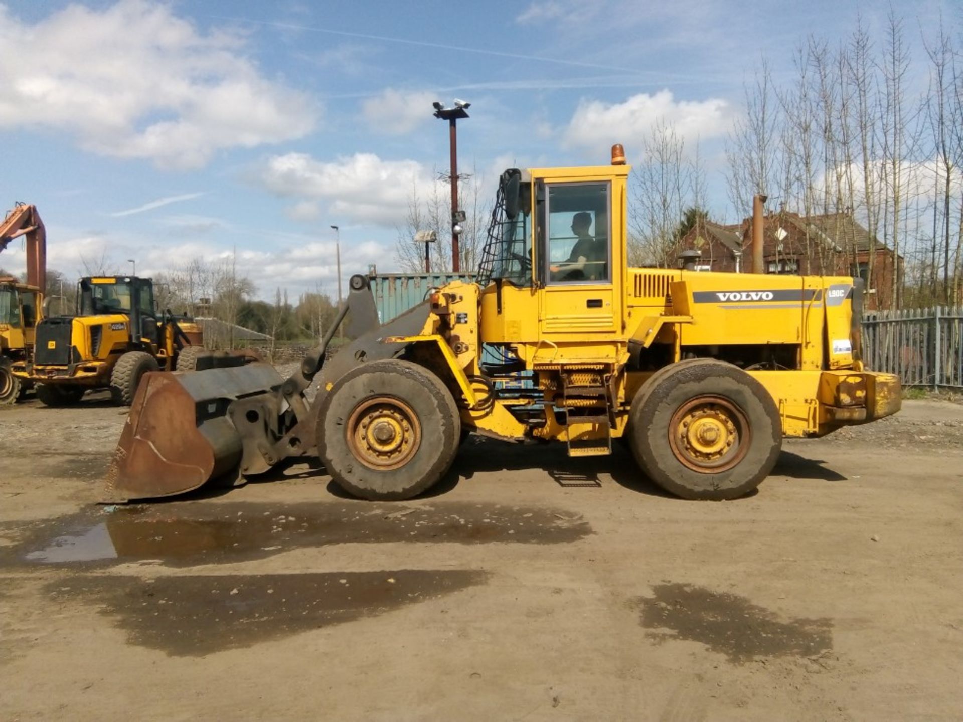 Volvo L90C Loading Shovel - Bild 3 aus 3