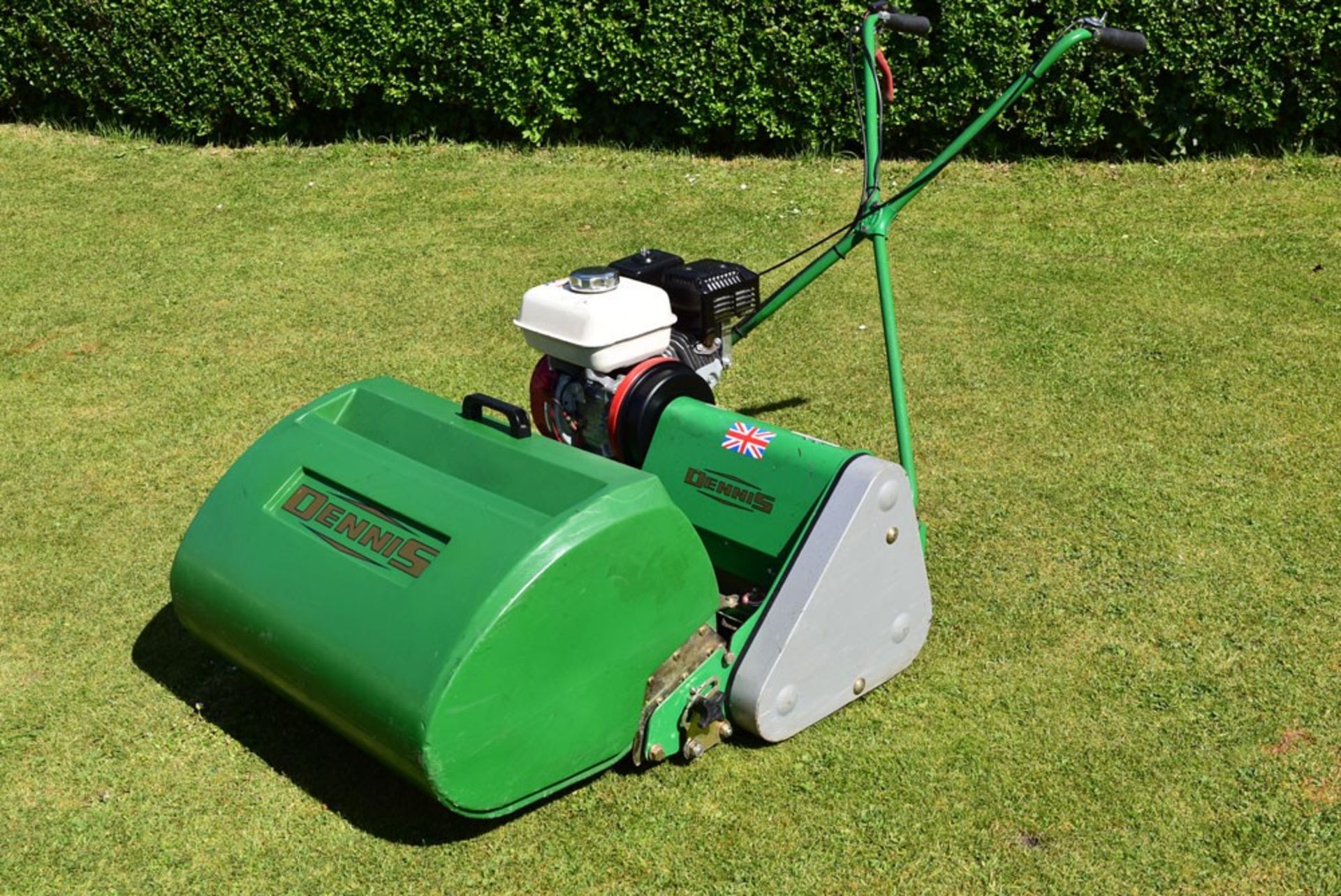 2006 Dennis Super Six 5 Blade Cylinder Mower