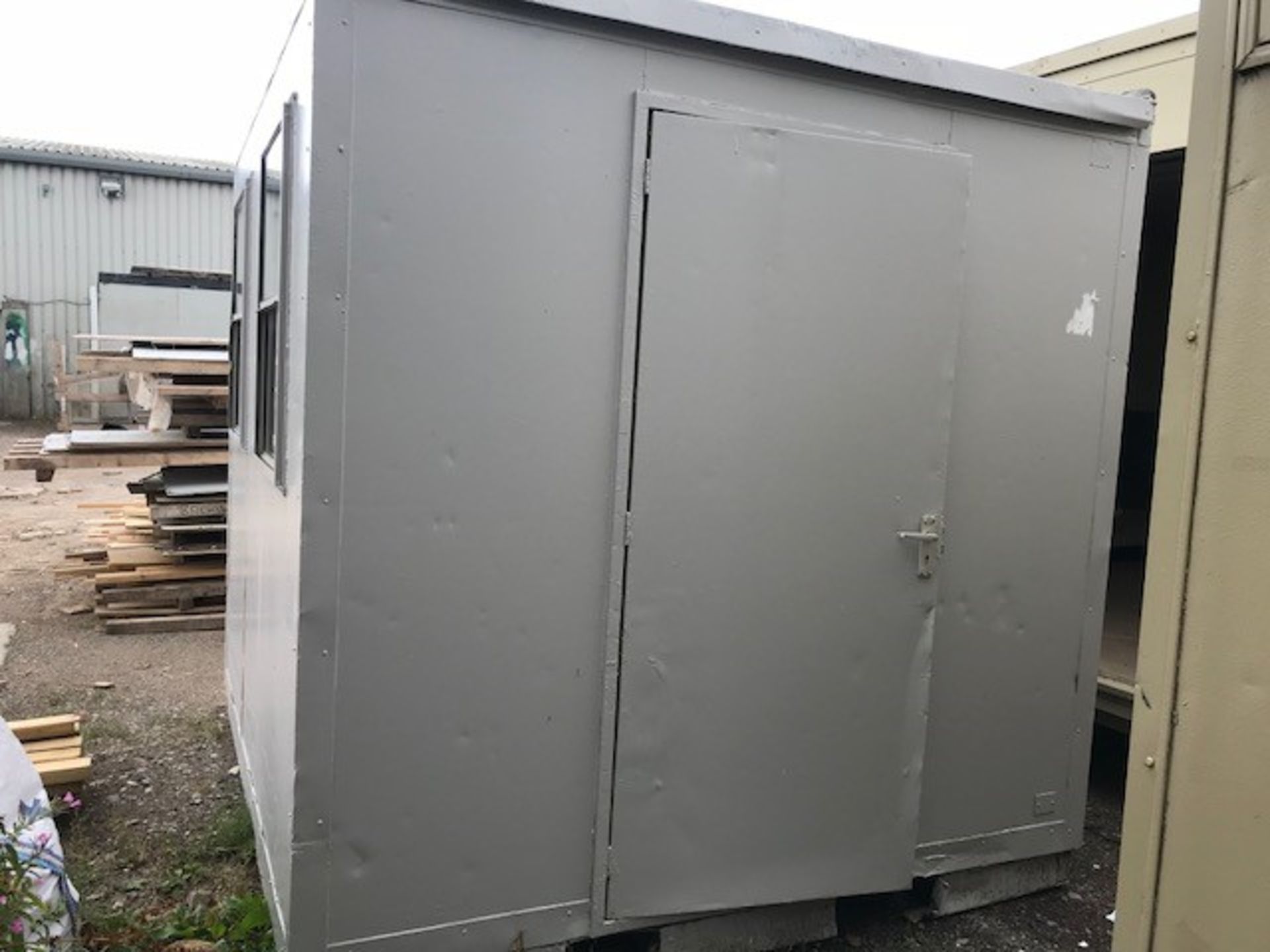 8'x8' Plastisol Gatehouse - Image 3 of 5