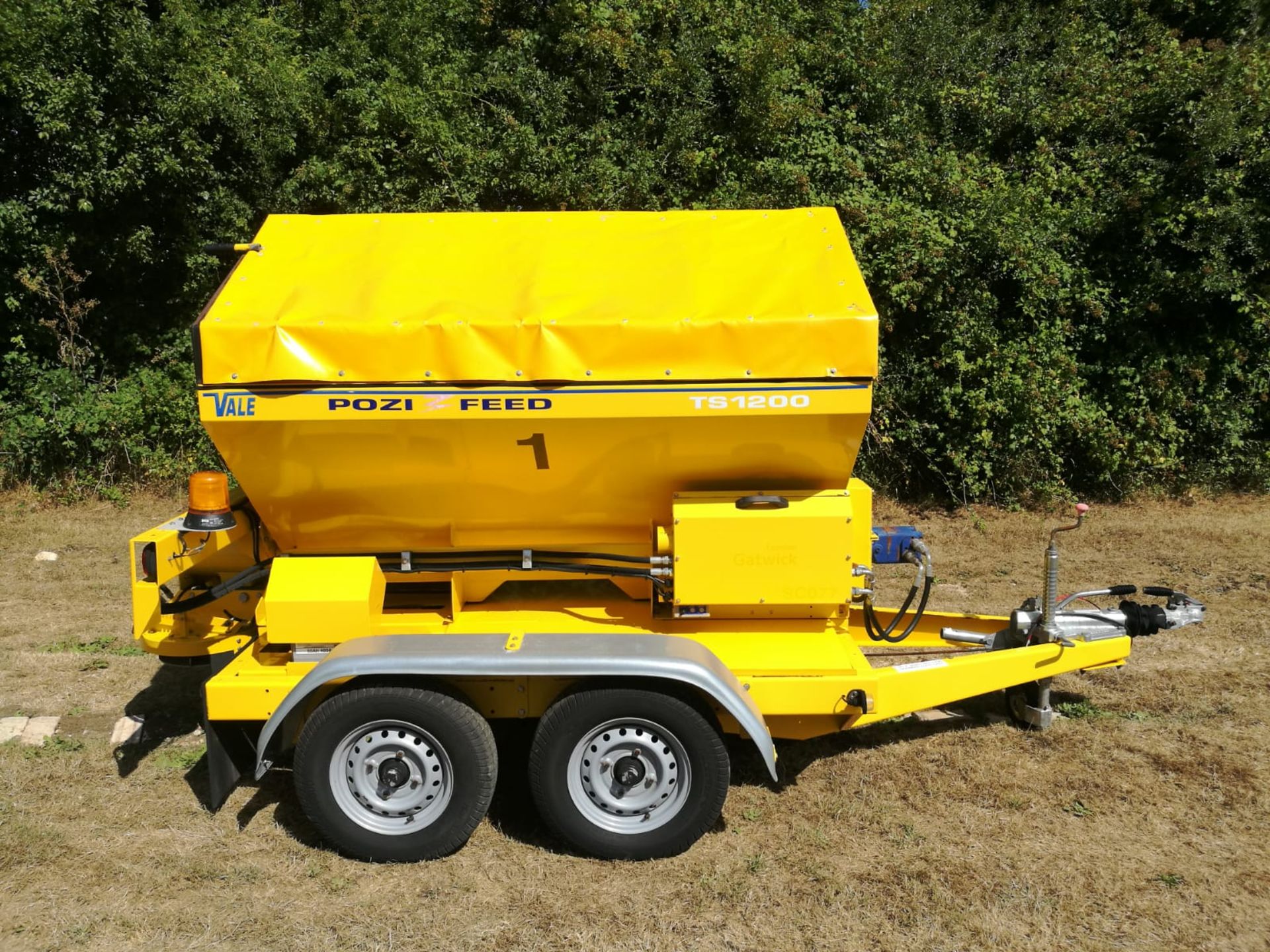 Vale Pozi Feed TS1200 Twin Axle Gritter Trailer - Image 4 of 5