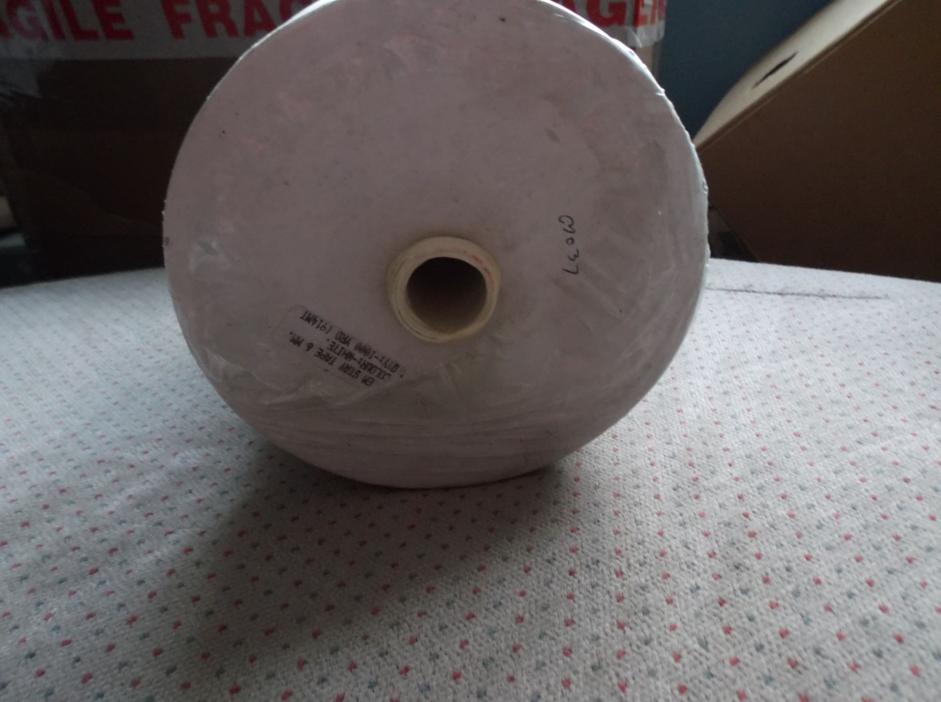 10 Reels Of White Stay Tape 914 Mtr X 6 Mm - Image 2 of 3