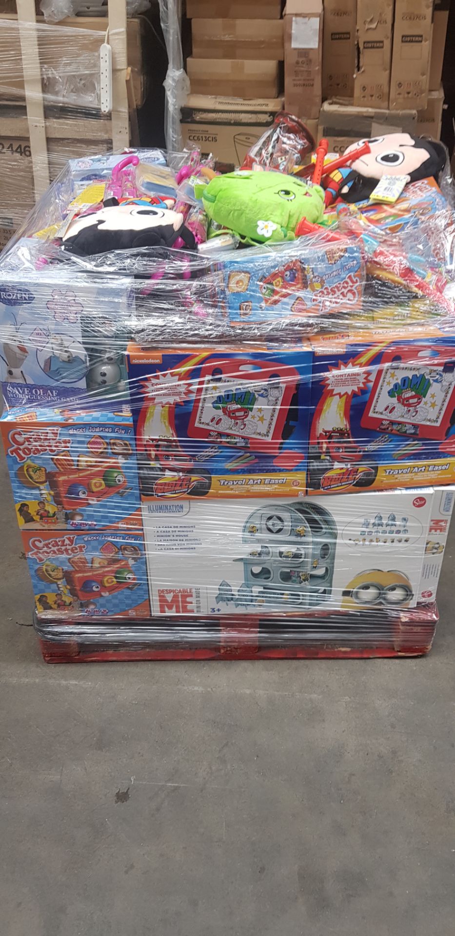 (Os14) Large Pallet To Contain 576 Items Of Various Brand New Items To Include: Star Wars Swim