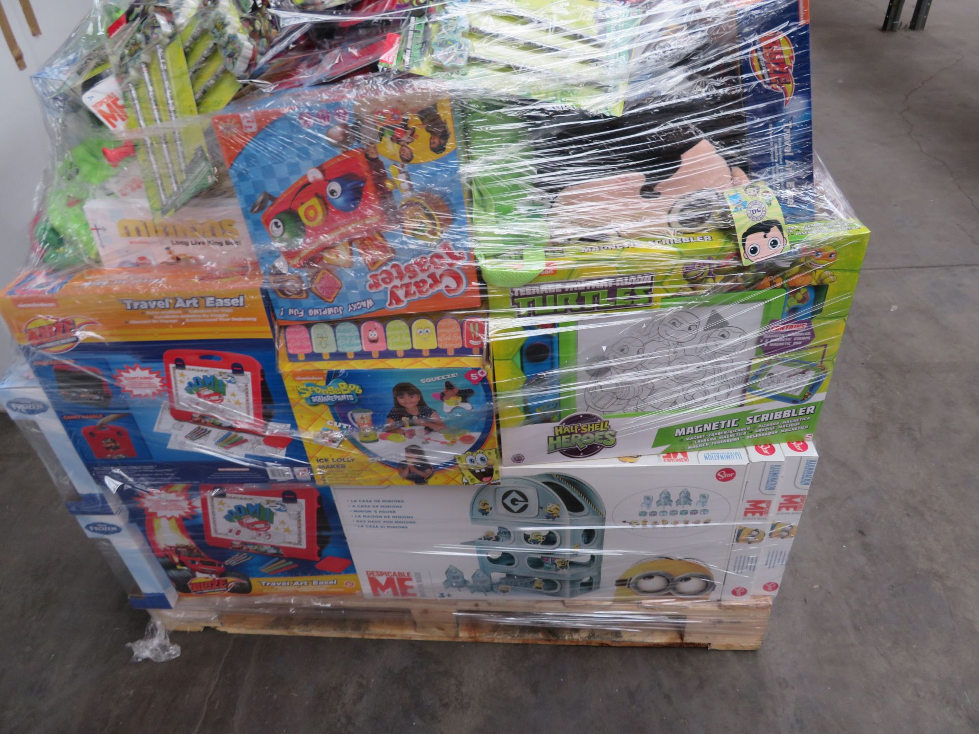(Os8) Large Pallet To Contain 490 Items Of Various Brand New Items To Include: Dcs's Superman - Image 3 of 8