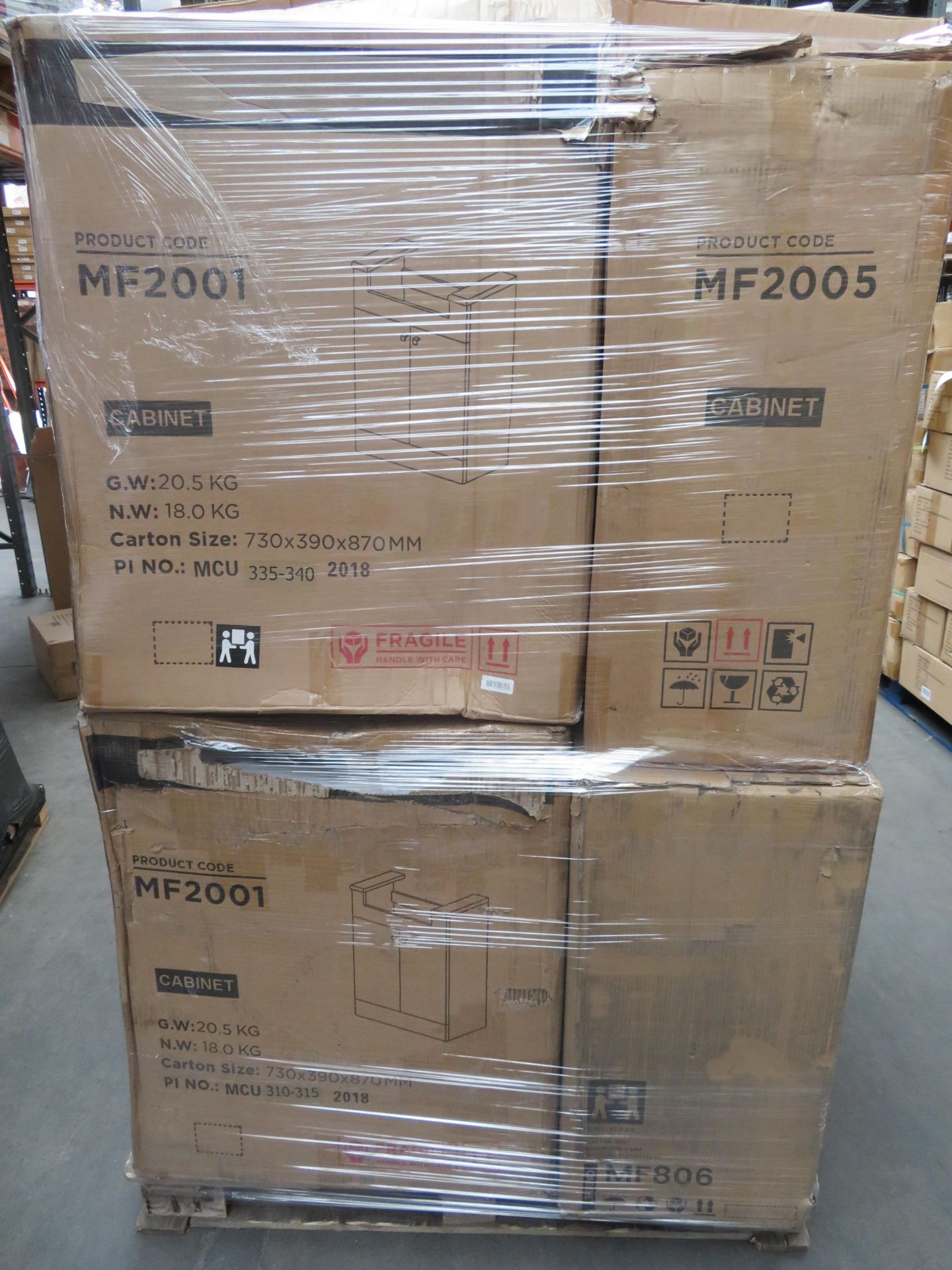 (R102) PALLET TO CONTAIN 19 ITEMS OF VARIOUS BATHROOM STOCK TO INCLUDE: BASIN CABINETS, TOILET PANS, - Image 3 of 4