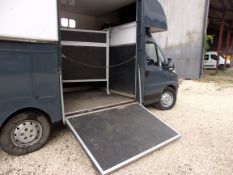 Racemaster 3.5 ton Horsebox - Built on a 2004 Peugeot Boxer Chassis - No VAT on hammer