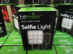 100pcs x brand new Bitmore seflie light attahcment includes USB lead and batteries - different modes