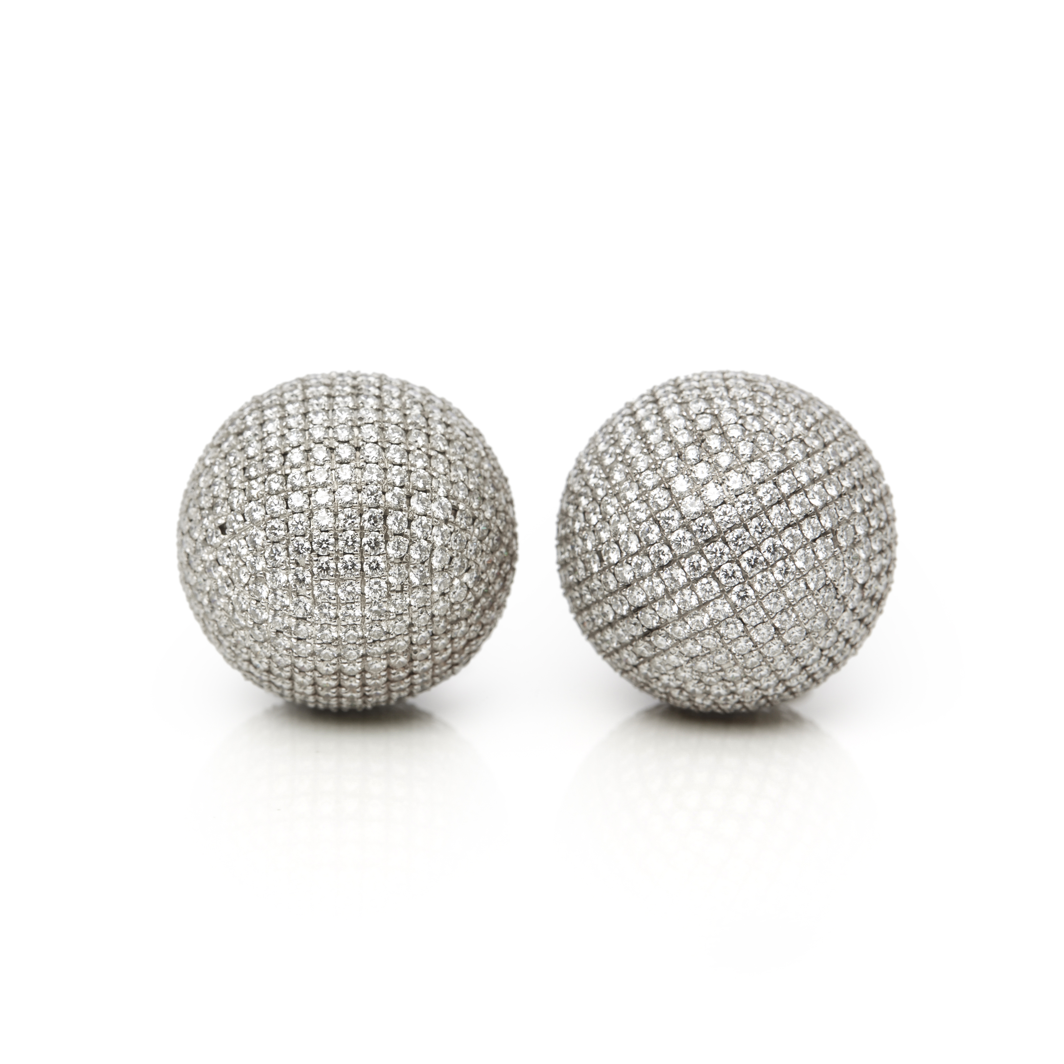 Bottega Veneta Sfera Diamond Earrings - Image 4 of 8