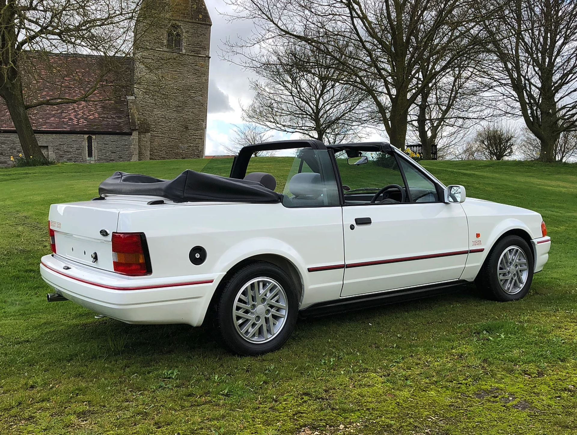 1990 Ford Escort XR3i Convertible - Concours Condition - Image 6 of 12