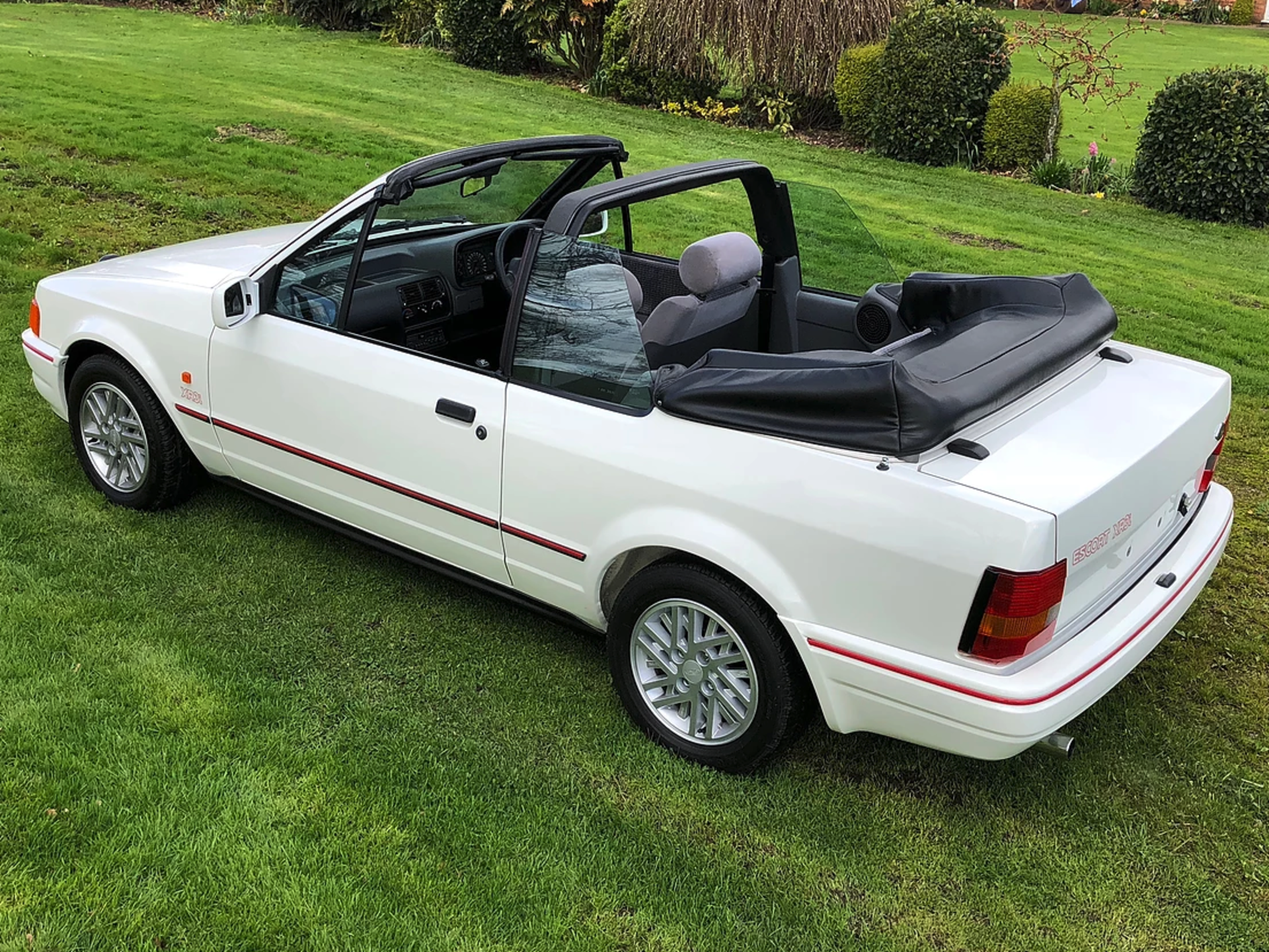 1990 Ford Escort XR3i Convertible - Concours Condition - Image 3 of 12