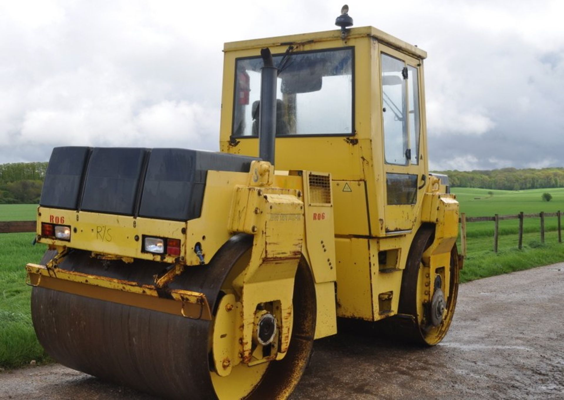 Bomag BW 151 AD-2 2001 - Image 4 of 10