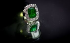 16ct Natural Emerald and 2.86ct VS1-2 brilliant cut diamond 18k White Gold ring