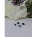 Stunning natural Blue Sapphires 0.89 Cts - 4 Pieces - VS Clarity - Oval Cut - Perfect sapphires