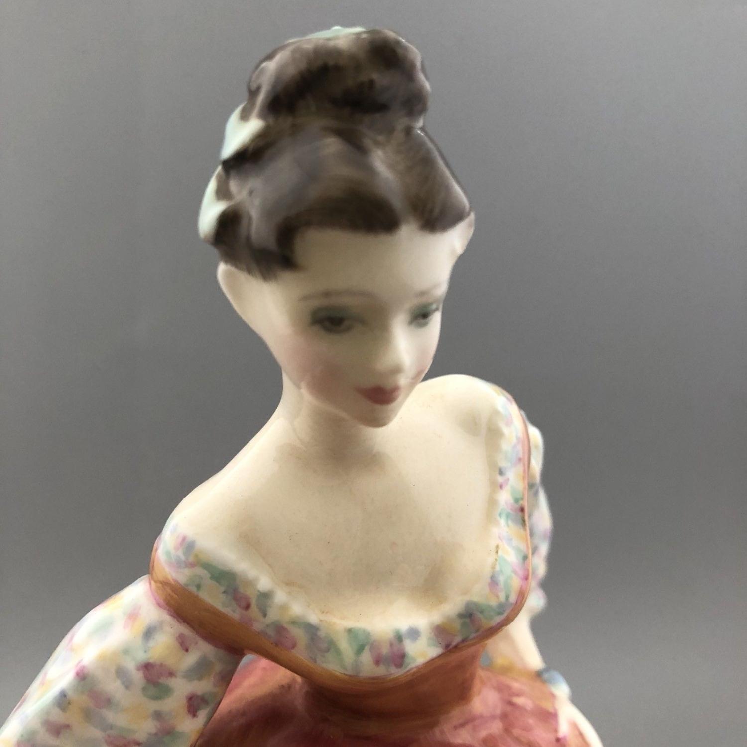 Vintage Royal Doulton "Fair Lady" Coral Pink Porcelaine Figurine HN2835 1962 - Image 5 of 6