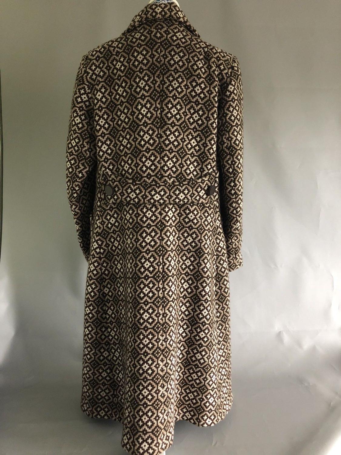 Retro Vintage Ladies Long Welsh Wool Woollen Coat - Eclipse Brown, Beige and Dark Green SIZE 16 - Image 4 of 7