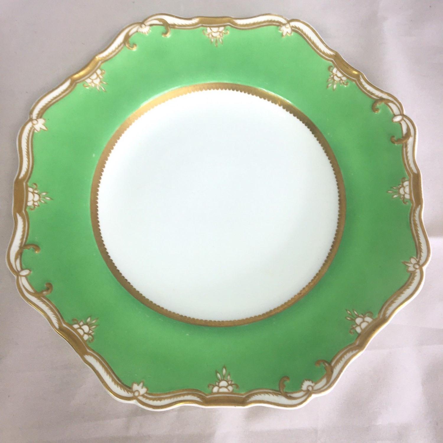 Set of 6 Regency Georgian Spode Felspar Porcelain Plates Pattern 4809 Green Gilt - Image 3 of 3