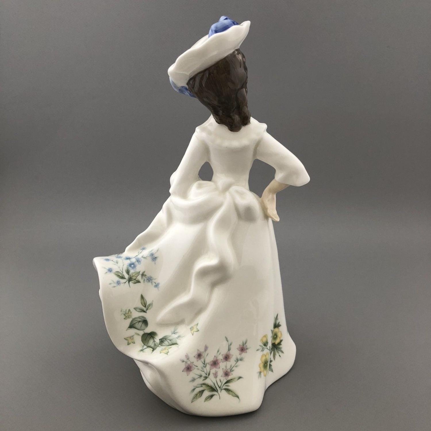 Royal Doulton Porcelain Figurine "Adele" HN2480 Pretty Lady - Image 5 of 7