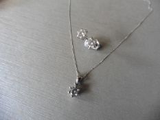 0.25ct / 0.50ct diamond solitaire set in 18ct gold. 0.25ct pendant with a brilliant cut diamond