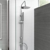 (Q96) 200mm Round Head, Riser Rail & Handheld Kit. Quality stainless steel shower head with Easy