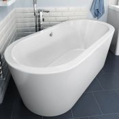 (Q114) 1700X800mm Isla Freestanding Bath. Manufactured from High Quality Acrylic, complimented by