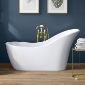 (U50) 520x720mm Evelyn Freestanding Bath. Manufactured from High Quality Acrylic, complimented by