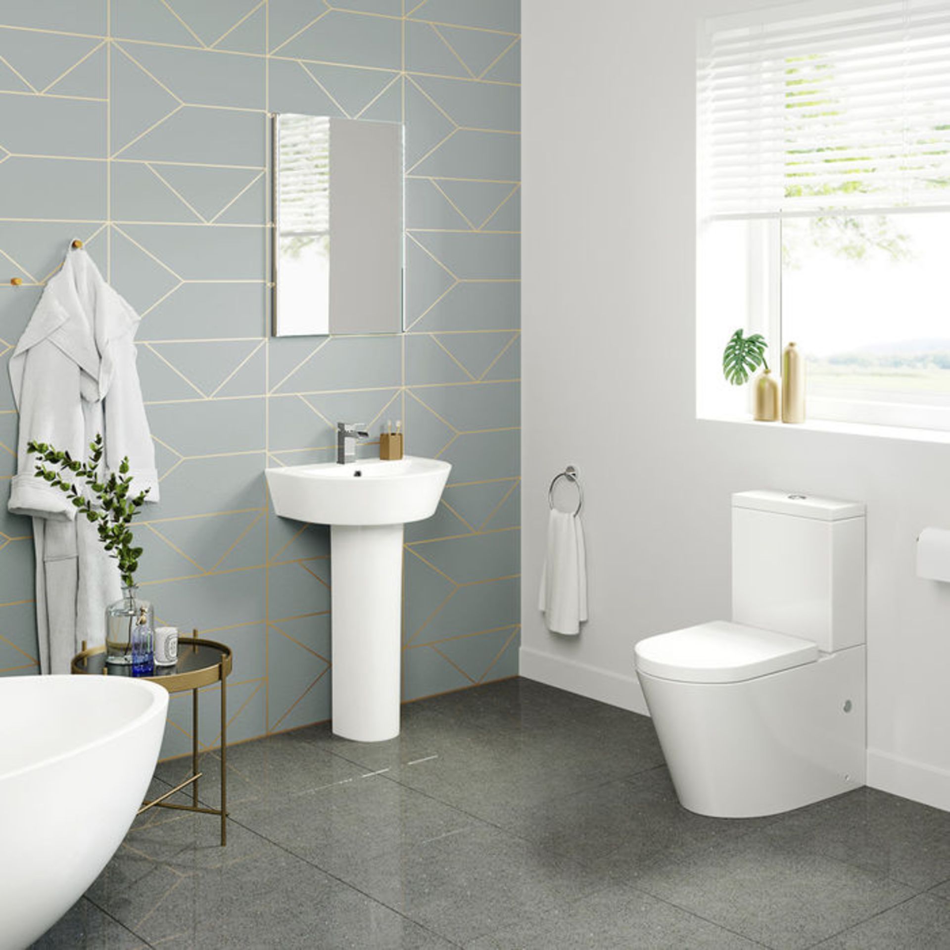 (GR29) Lyon II Close Coupled Toilet & Cistern inc Luxury Soft Close Seat. Lyon is a gorgeous, - Image 2 of 4