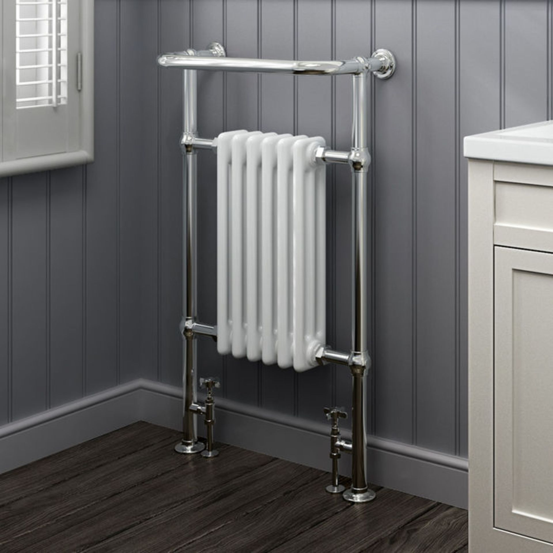 (AH41) 963x583mm Medium Traditional White Towel Rail Radiator - Cambridge. RRP £305.99. Made from