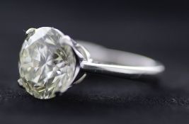 18ct White Gold Single Stone Claw Set Diamond Ring 10.01