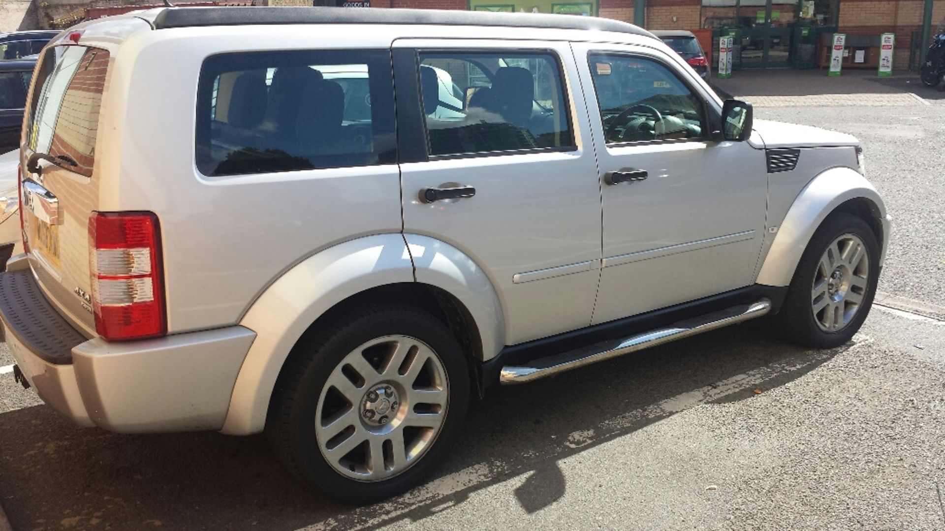 2008, Dodge nitro SXT CRD Auto - Image 3 of 5