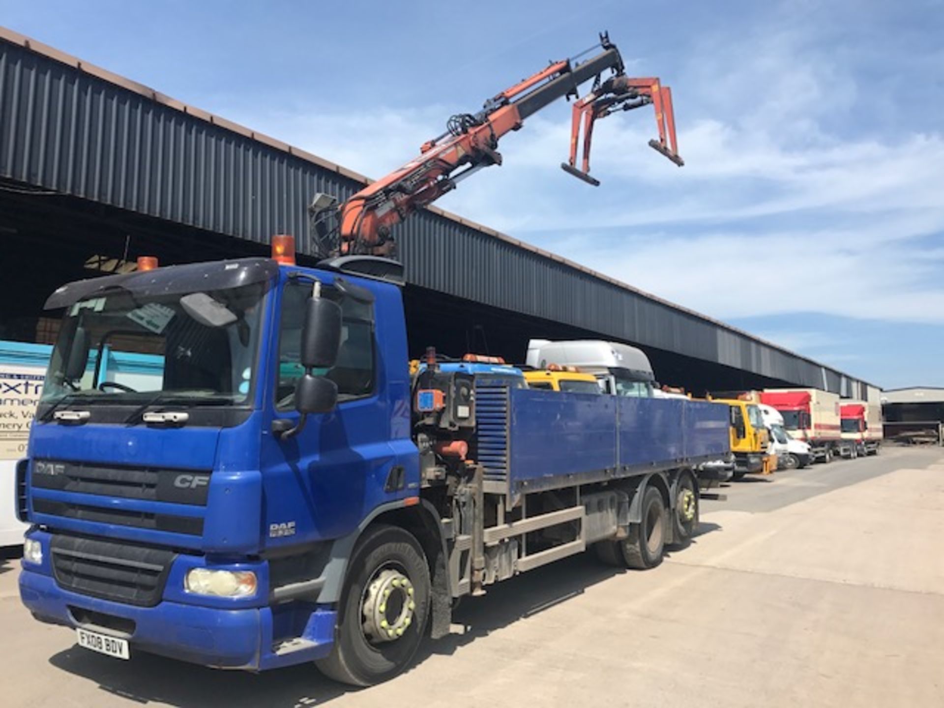 2008 DAF CF 75-310 6x2 Dropside Hiab - Image 2 of 9