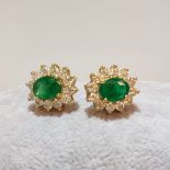 Diamond and Emerald set in Yellow weight