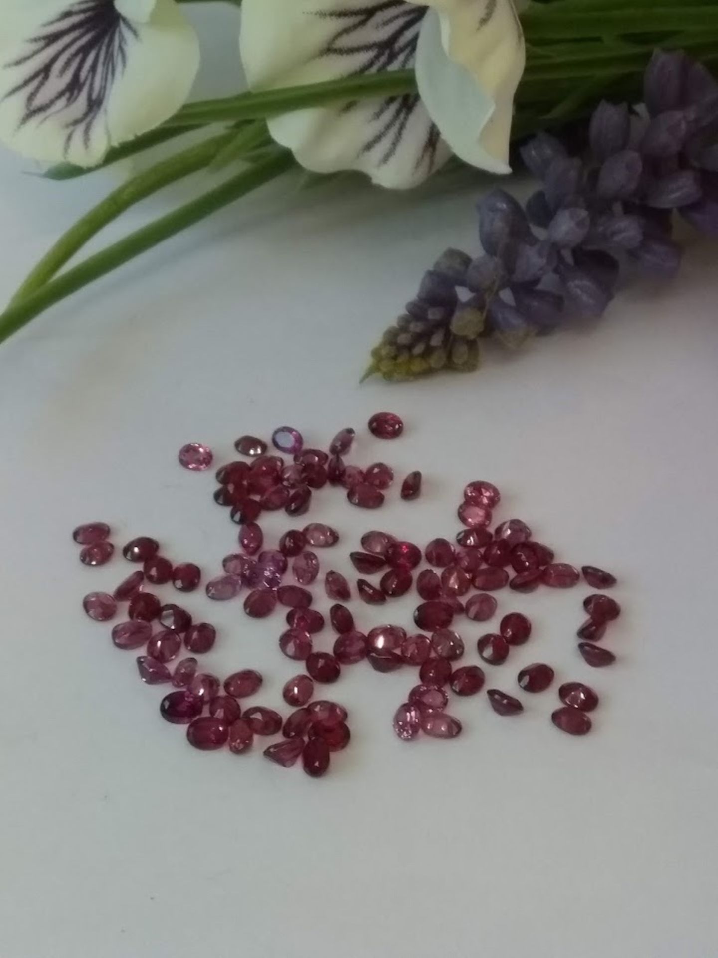 An outstanding collection - IGL&I Certified 25.40 Cts 109 Pieces natural Untreated Garnets