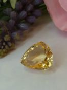 Glorious Natural 17.40ct Citrine Gemstone - Stunning Facetted Trillion Cut - IF Internally flawless