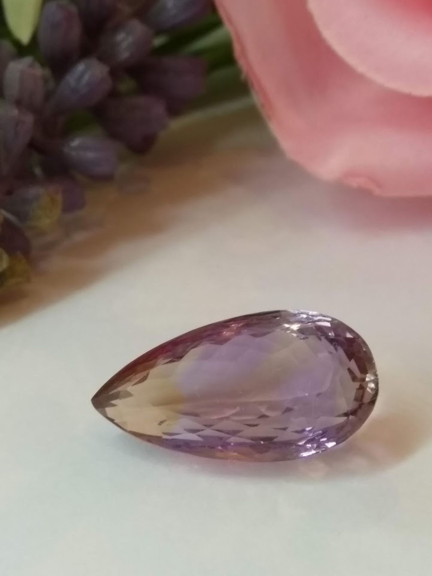 An Outstanding 16.36 Cts Natural Mixed Bi-Colour Ametrine. Beautiful Pear Shape. - Image 2 of 2