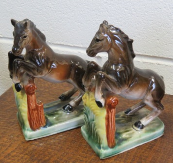 Pair Of Porcelain Horse Book Ends - Bild 2 aus 2