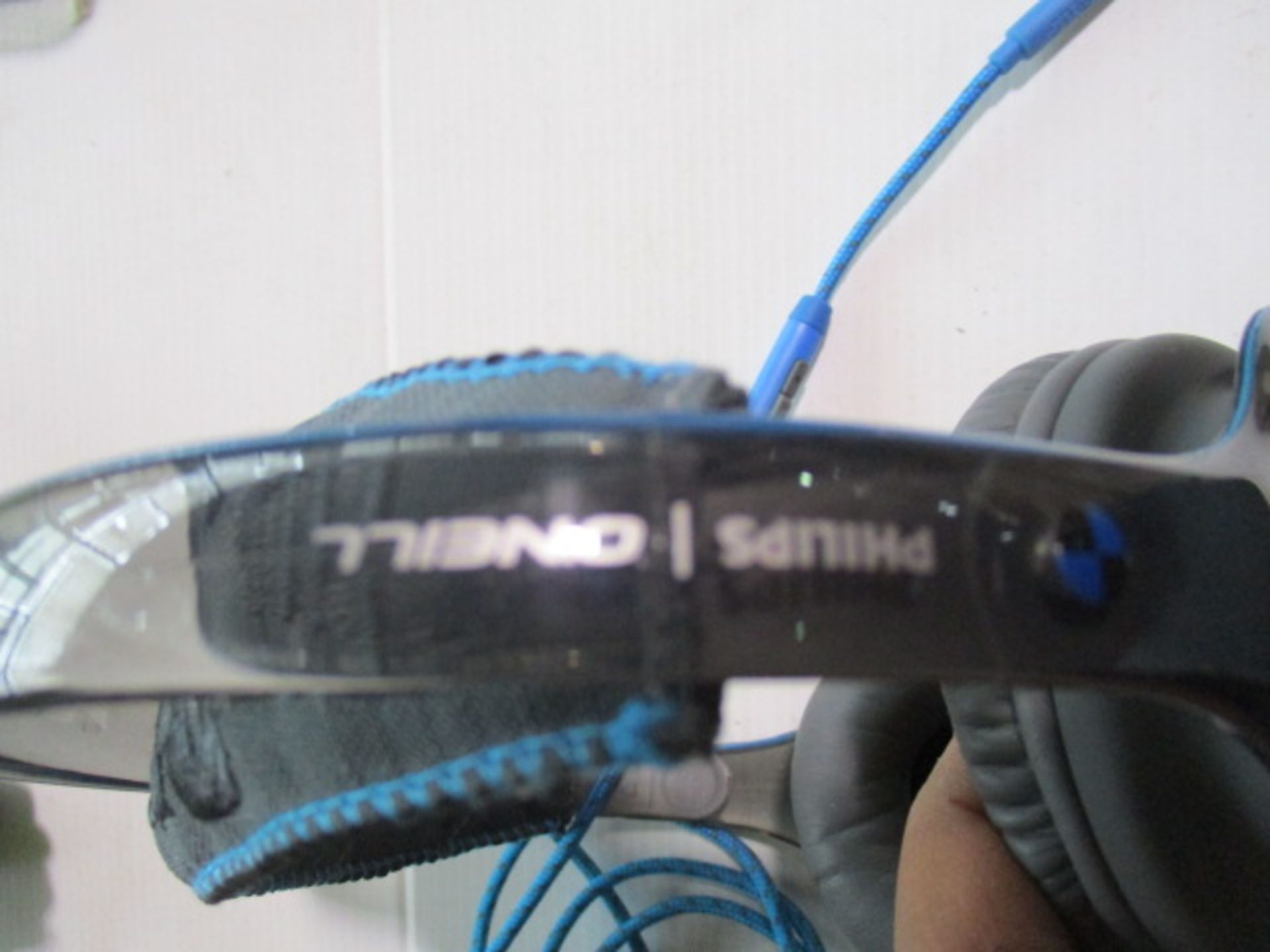 Philips Oneil edition Headfones unboxed and unchecked - Image 2 of 3