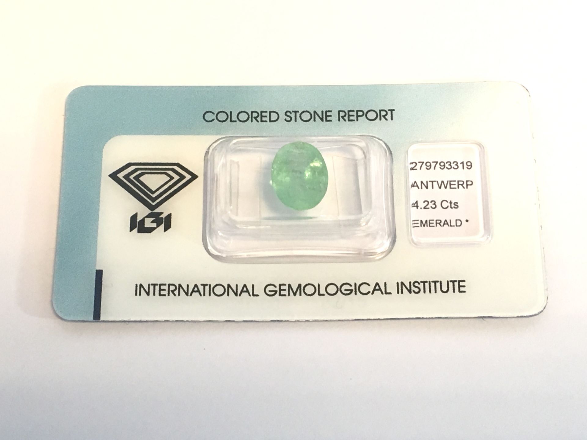 4.23ct Natural Emerald with IGI Certificate