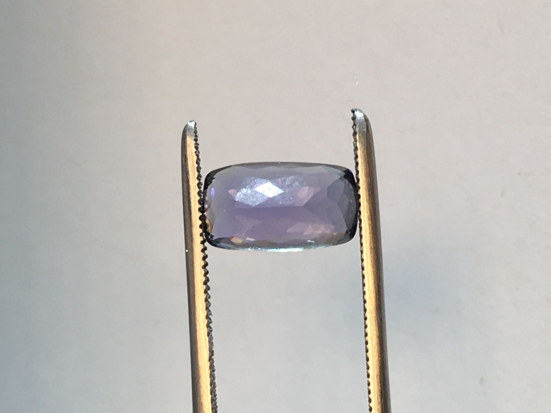 3.20ct Natural Tanzanite with IGI Certificate - Image 3 of 4