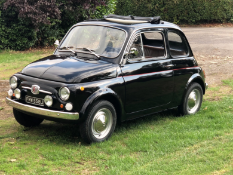 1971 Fiat 500 Lusso in Black / Tan (498 cc)