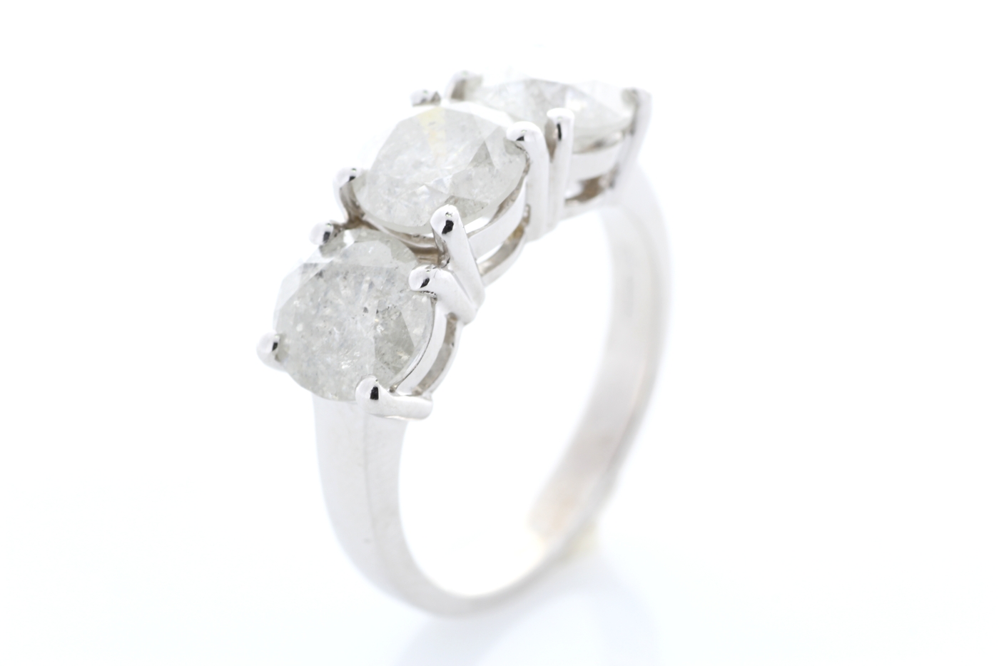 18ct White Gold Three Stone Claw Set Diamond Ring 3.45 - Image 4 of 8