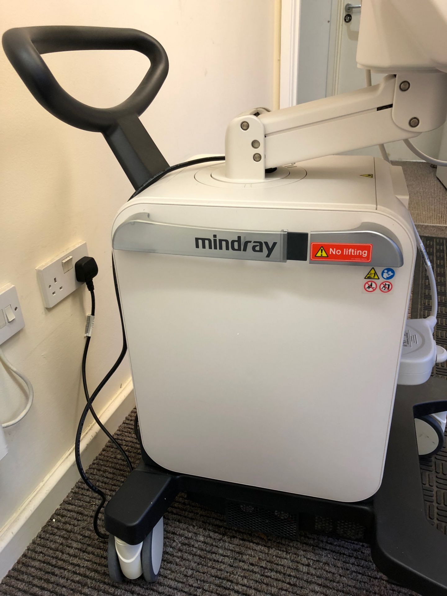 Mindray, DC-70 Ultrasound Complete with 4 Transducers - 4D system - Image 6 of 13