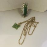 2 items of vintage Green Jade gemstone jewellery