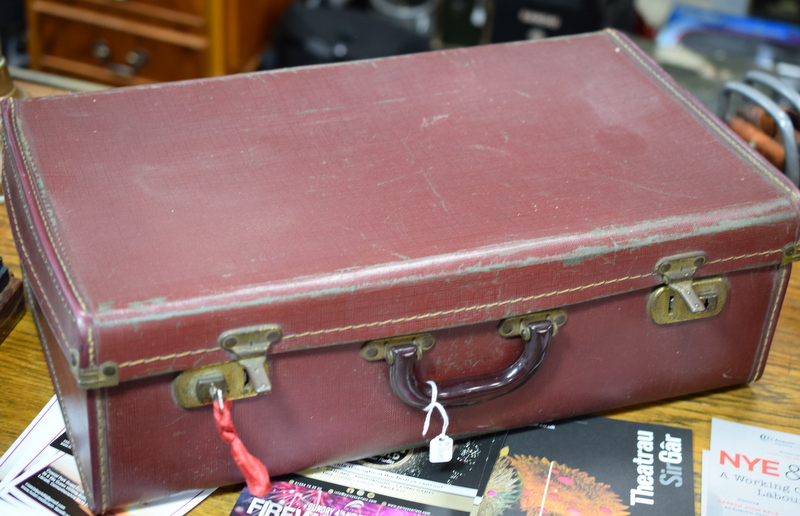 Vintage Suitcase - Image 2 of 2