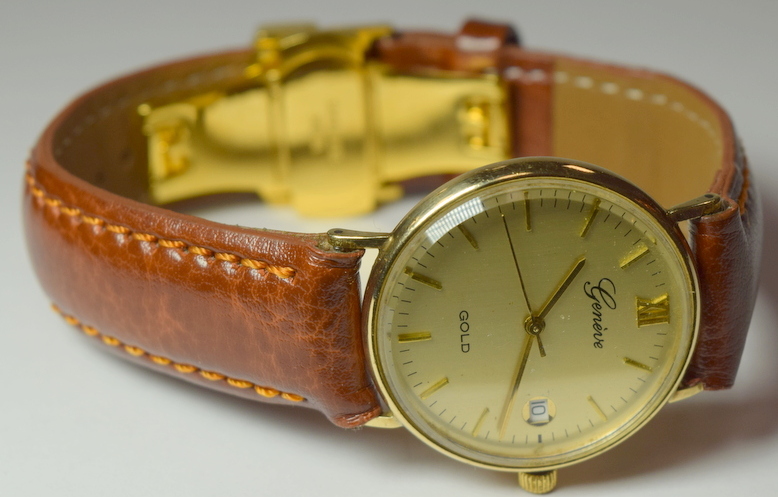 9ct Gold Geneve Watch On Leather Strap - Image 3 of 4