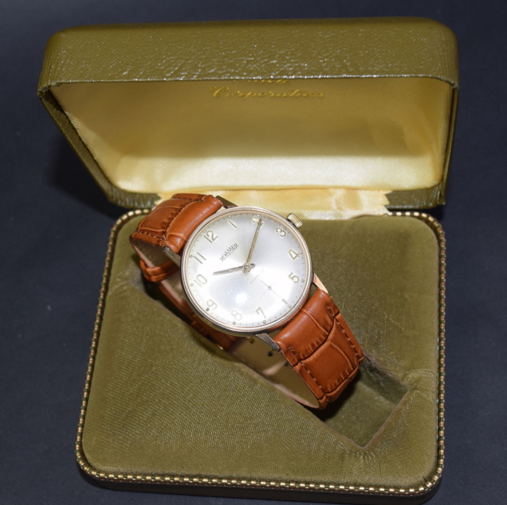 9ct Gold Roamer Wristwatch