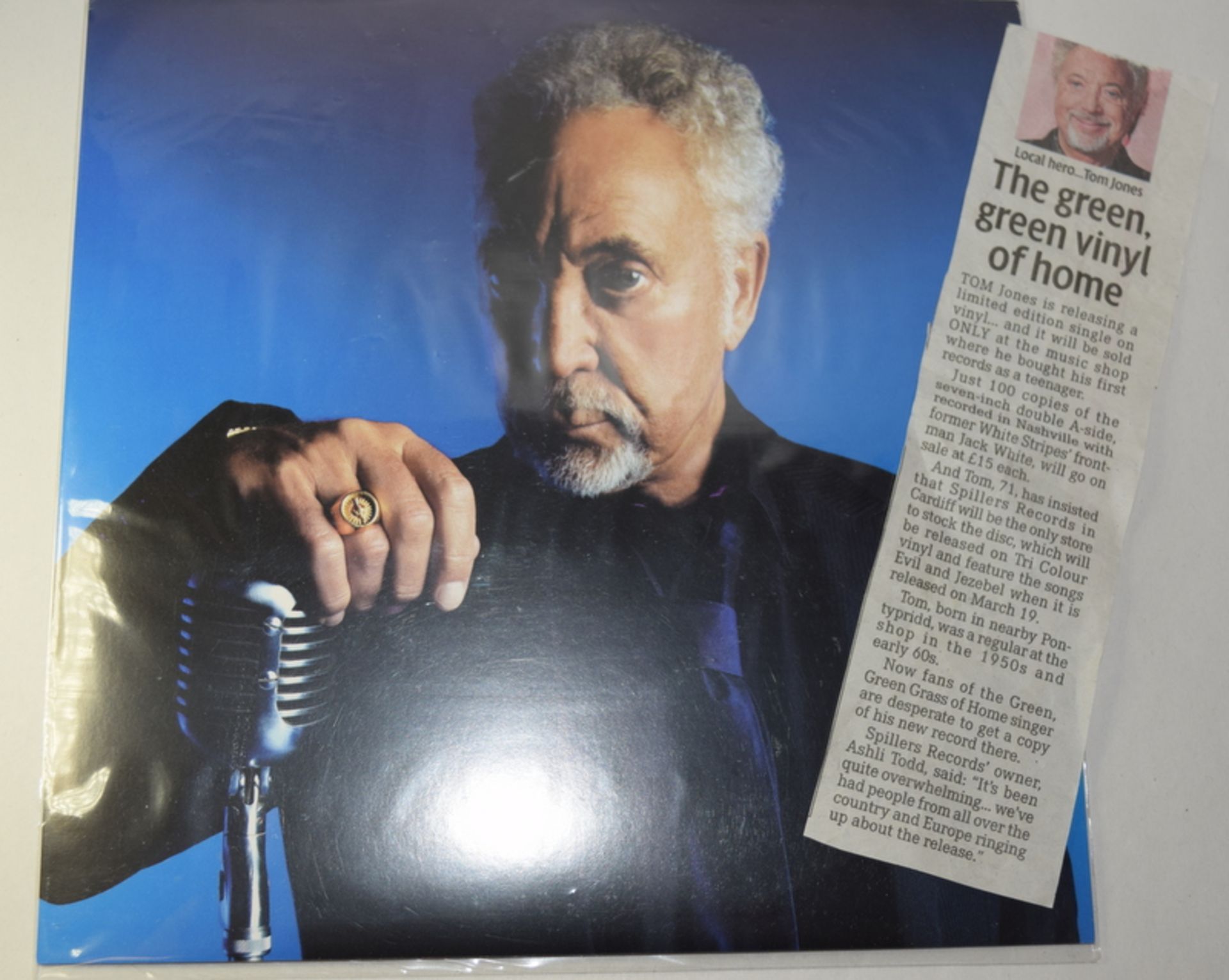 Rare Tom Jones 7 inch Vinyl Record - Image 2 of 2