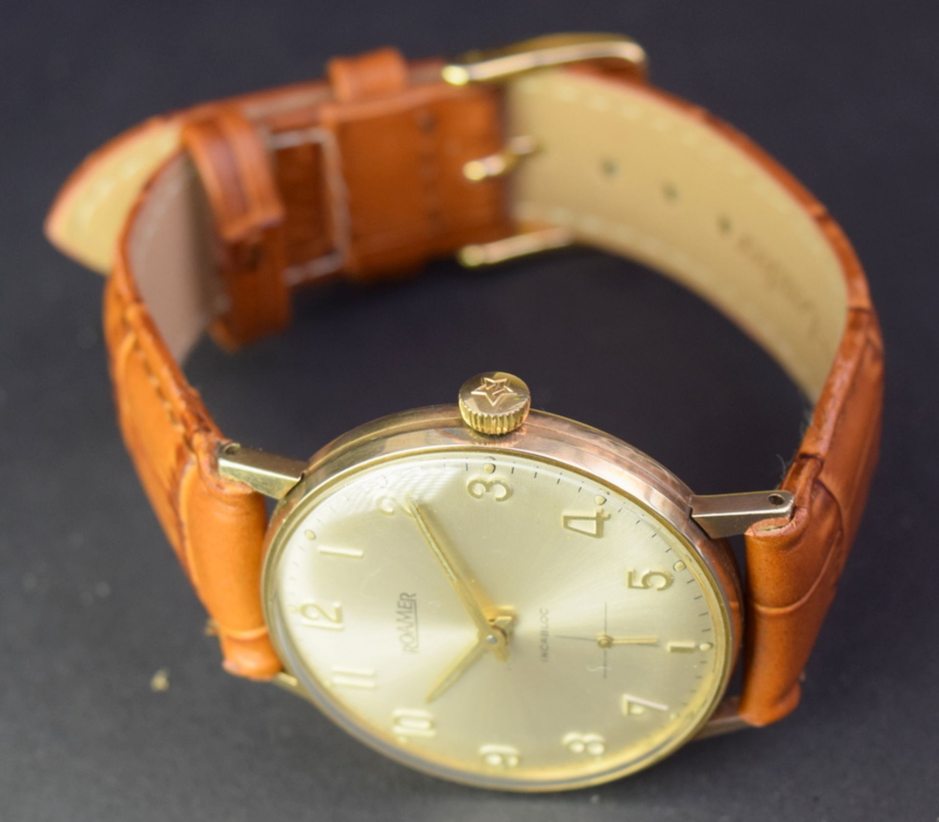 9ct Gold Roamer Wristwatch - Image 3 of 4