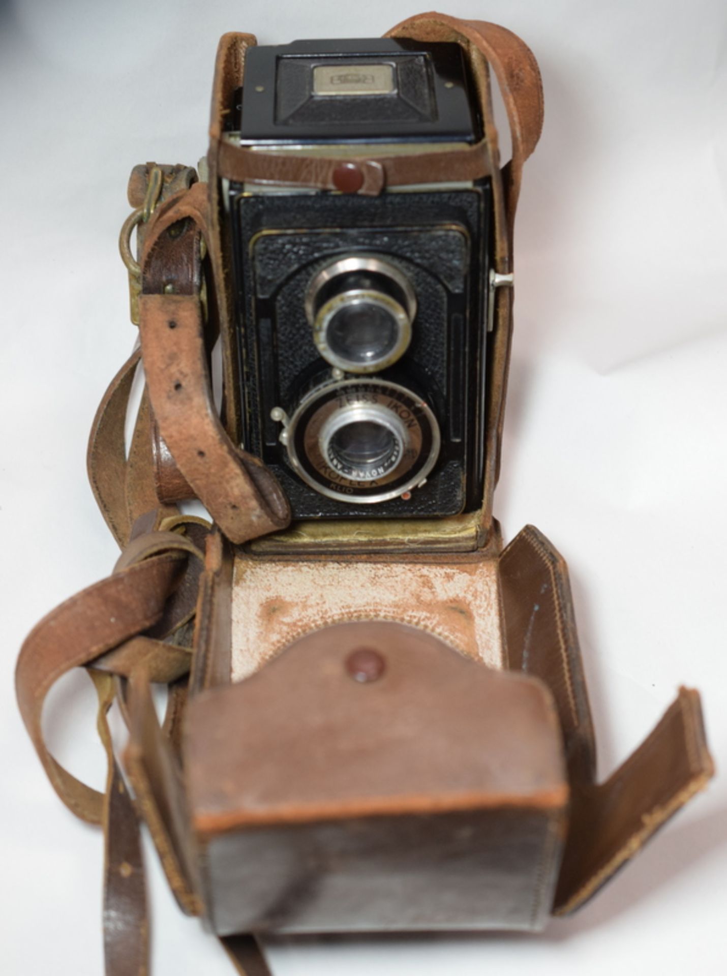 Zeiss Ikon TLR Camera And Case