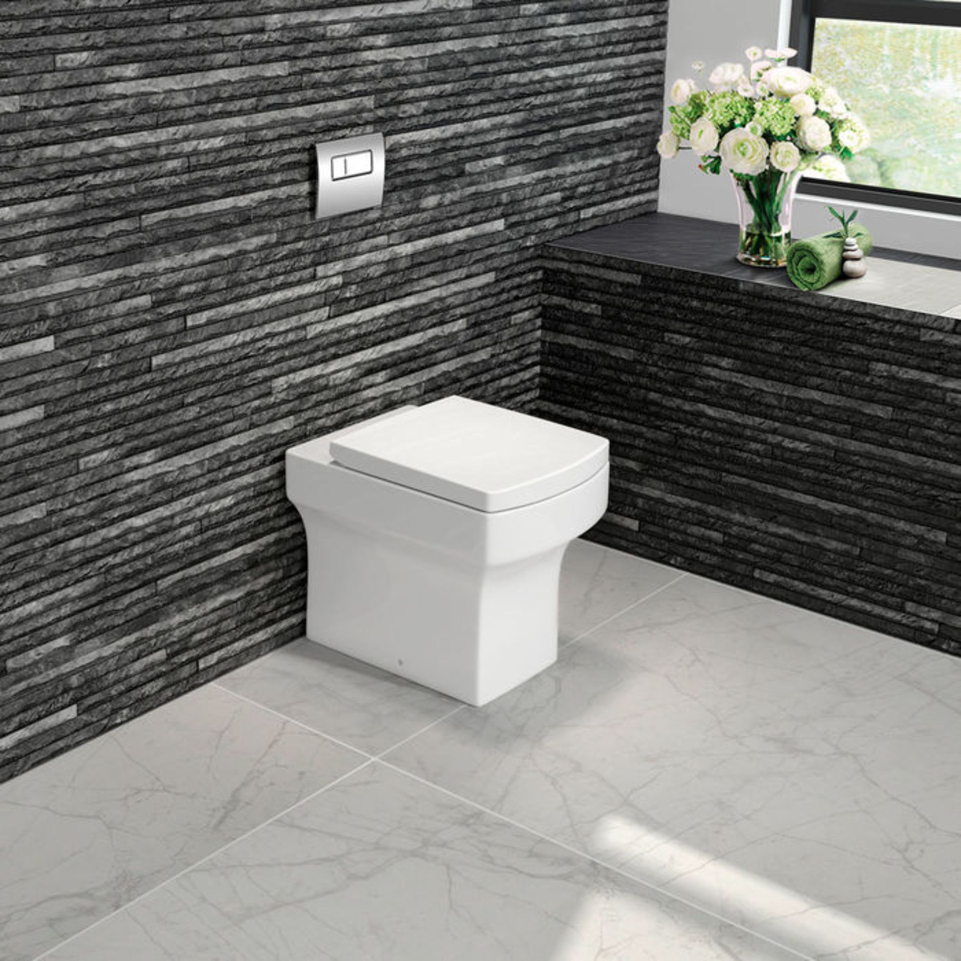 (P18) Belfort Back to Wall Toilet inc Soft Close Seat. Made from White Vitreous China Anti-scratch - Image 2 of 4