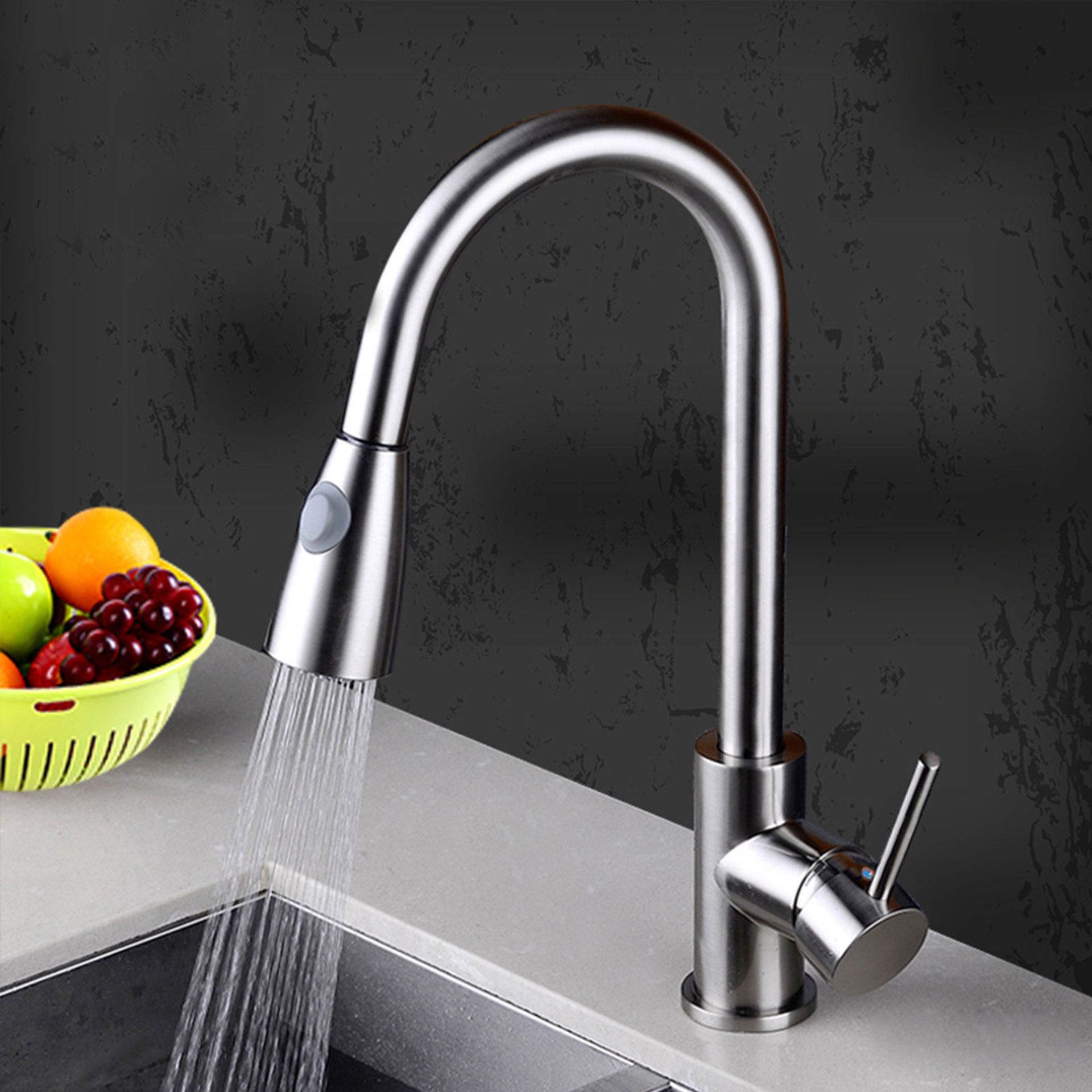 (P271) Della Modern Monobloc Chrome Brass Pull Out Spray Mixer Tap. RRP £299.99. This tap is from