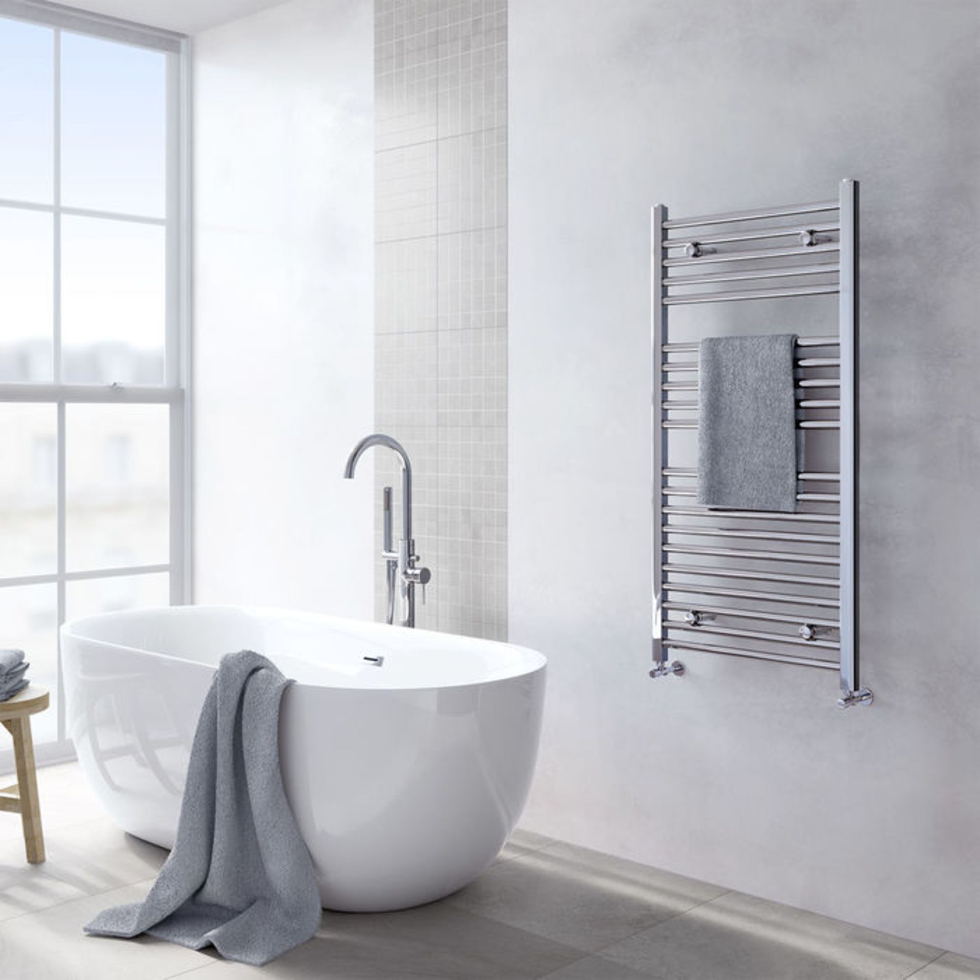 (P259) 1200x600mm - 25mm Tubes - Chrome Heated Straight Rail Ladder Towel Radiator. This premium - Image 4 of 5